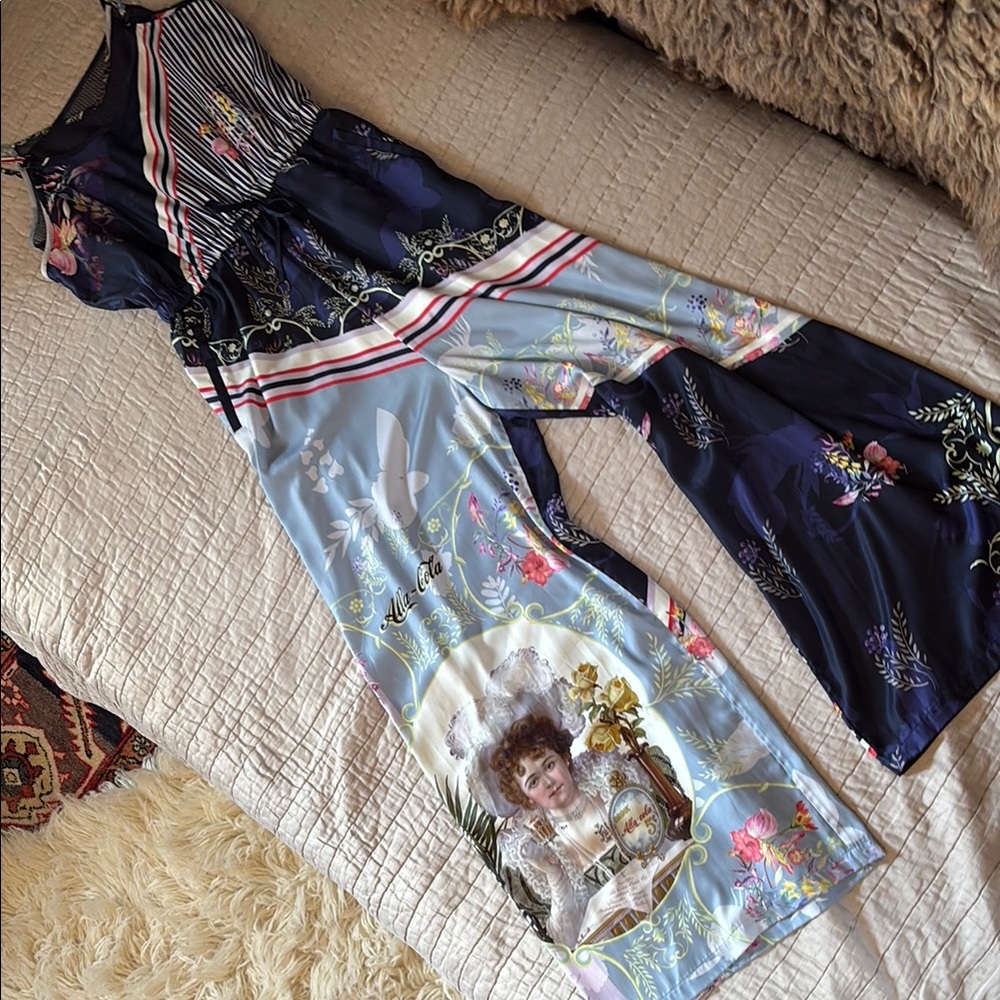 Romper onesie jumpsuit size 4/6. Vintage imagery, stripes and floral